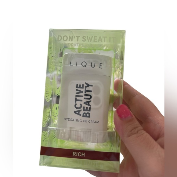 NIB Lique Women’s Active Beauty Don’t Sweat It Hydrating BB Cream Stick in Rich - Picture 1 of 7